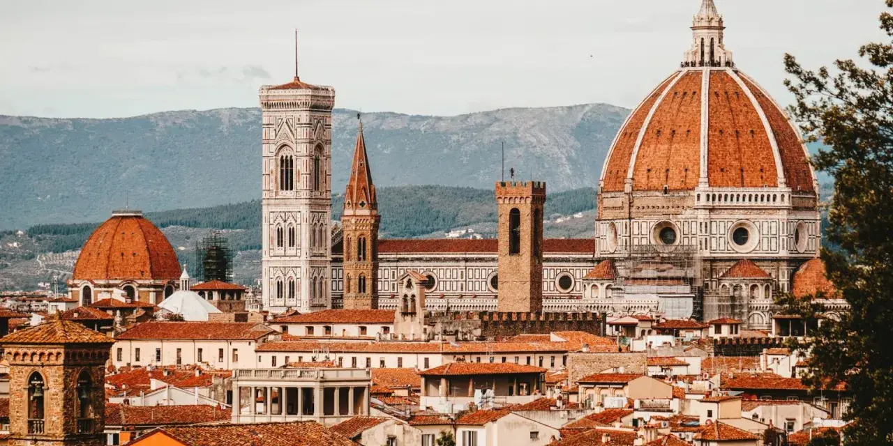 Skyline di Firenze con il Duomo e il Campanile di Giotto, un'ottima panoramica per chi cerca cosa vedere a Firenze in 3 giorni.